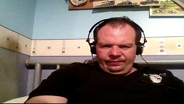 mrhardcock12 live sex cam