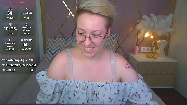 AlexandraGreen live sex cam