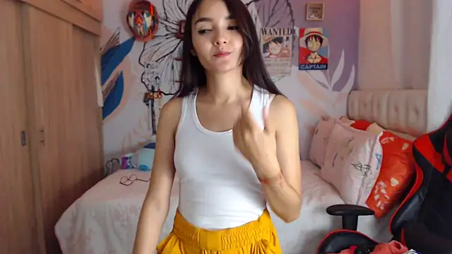 LinzyBaner live sex cam