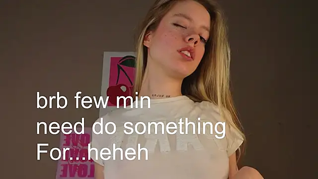 TiffinyMergist live sex cam