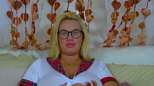 MariaNeumann live sex cam