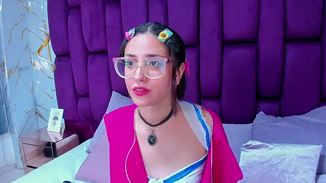 crystalstonee live sex cam