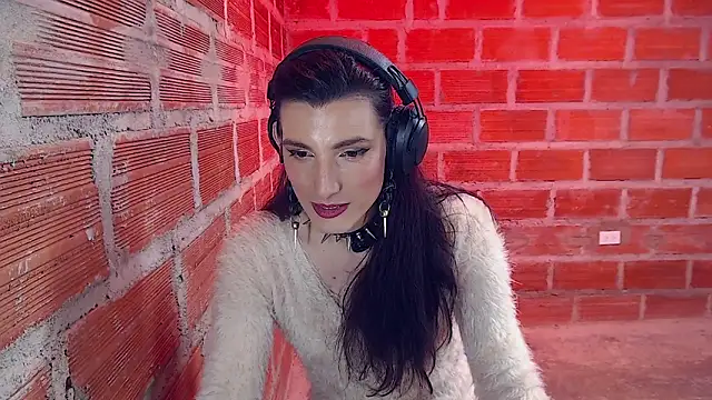 Moira-Hot live sex cam