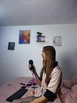 Nikol_Rang__ live sex cam