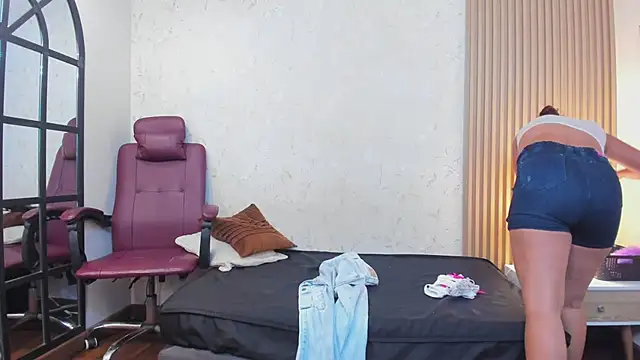 aliceandsia live sex cam