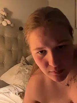 justsomeoneuknow live sex cam