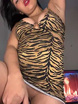 Chloe_Mullerr's cam snapshot