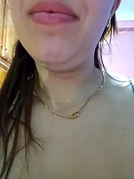 Sexy-girl live sex cam