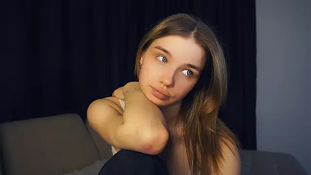 EarthaStinett's cam snapshot