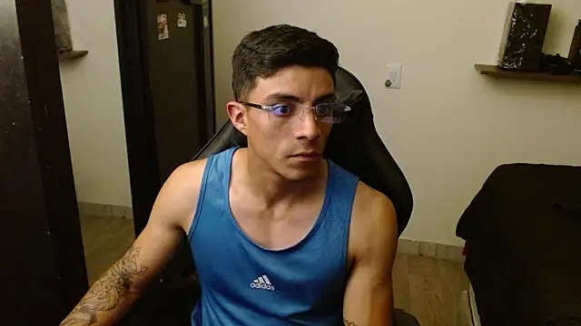 kv___xxx_'s cam snapshot