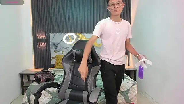 SantiagoRusso18 live sex cam