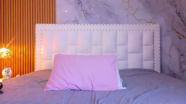 indianschoolgirl live sex cam