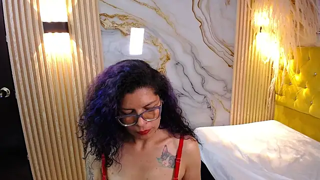 _LunaLux's cam snapshot