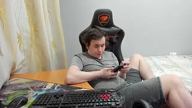 iliaskrislove live sex cam