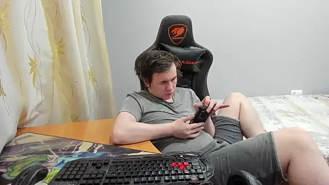 iliaskrislove live sex cam