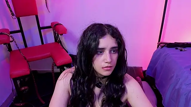 elowen_halley1's cam snapshot