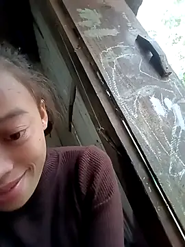 llomayy-love live sex cam