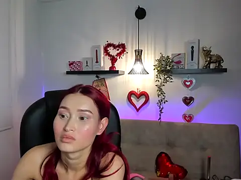 Naomy_Stanley_'s cam snapshot