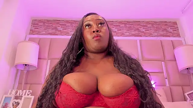 ShaniaBrownn live sex cam