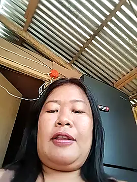 Lovelywoman43's cam snapshot