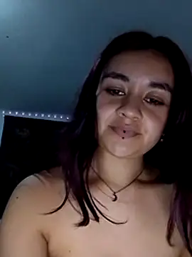 Lucy_allen1's cam snapshot