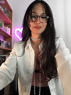 Naughty-Jessie live sex cam