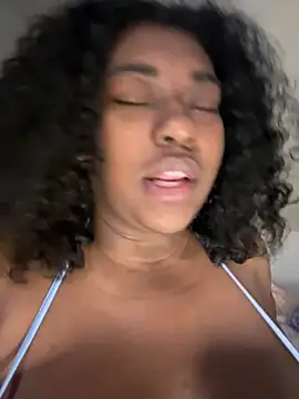 bunbun420247 live sex cam