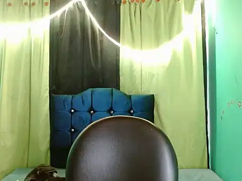 Violettadreams's cam snapshot