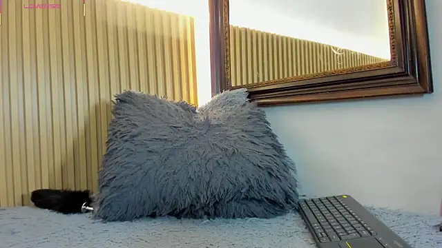 Annie_paradise17 live sex cam