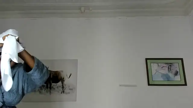 ConnieSmall24 live sex cam