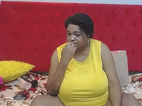 BustyQueenXXL's cam snapshot