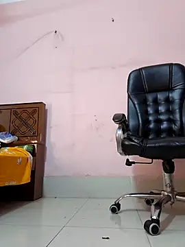 Bristy-'s cam snapshot