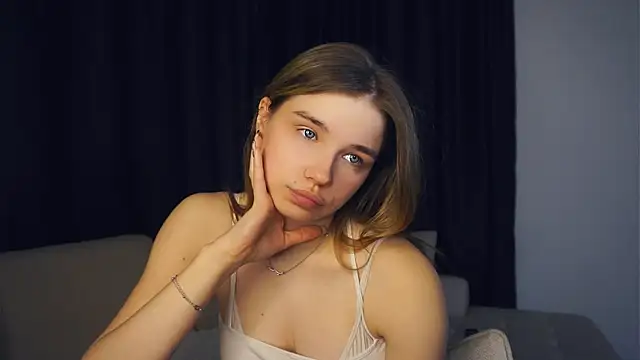 EarthaStinett's cam snapshot