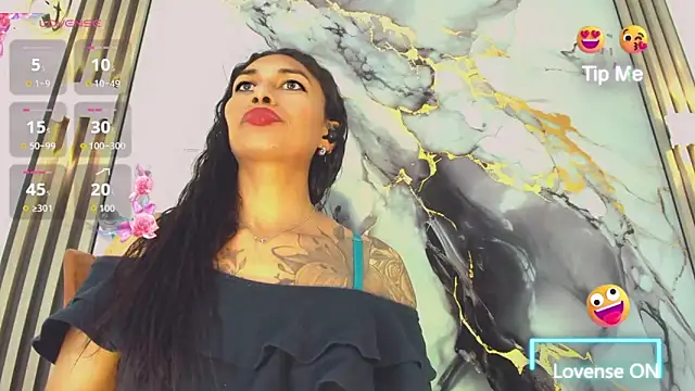 khiara_moretti live sex cam