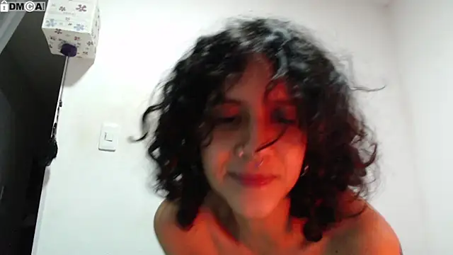 AlinaWoolf_ live sex cam