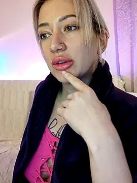 Gina-Lumara's cam snapshot