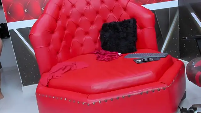 Lawuaifu11's cam snapshot