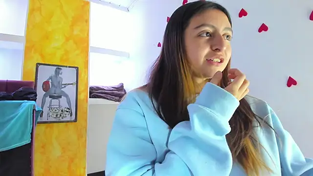 lala_clark's cam snapshot