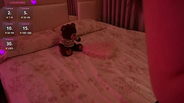 Lilly_Colins live sex cam