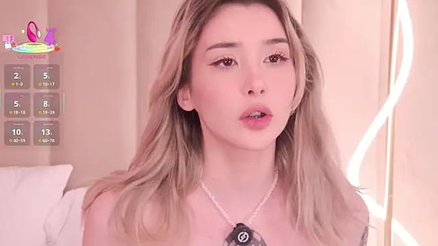 Nesolla live sex cam