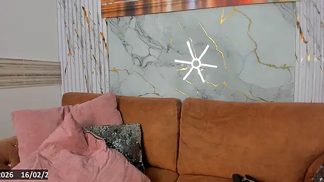 Thiana_Rogers live sex cam