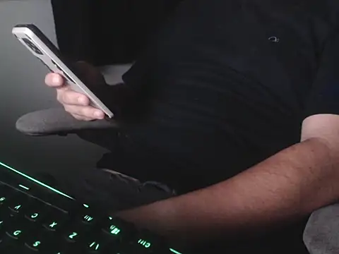 PoneiHetero live sex cam