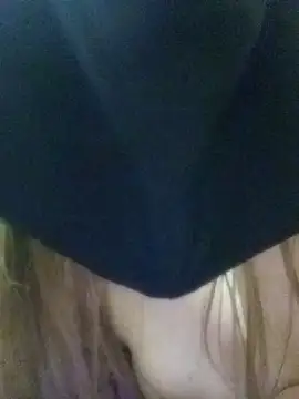 22Lina's cam snapshot