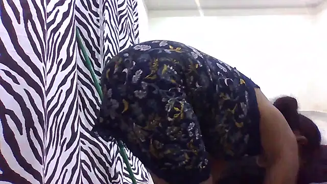 sweets_80's cam snapshot