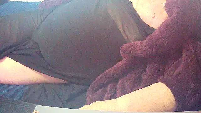 Playful_MILF_Demi's cam snapshot