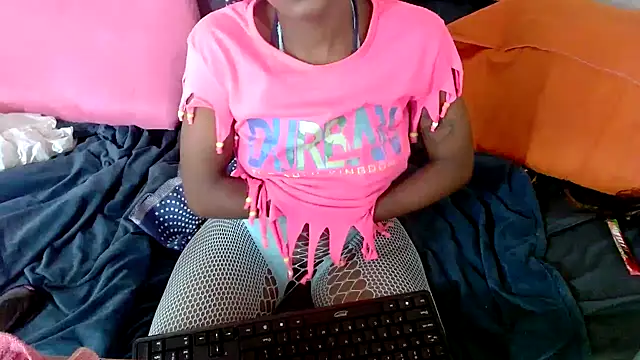 FantasygirlXxx_'s cam snapshot