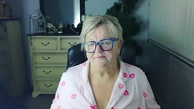 BridgetBlueEyes's cam snapshot