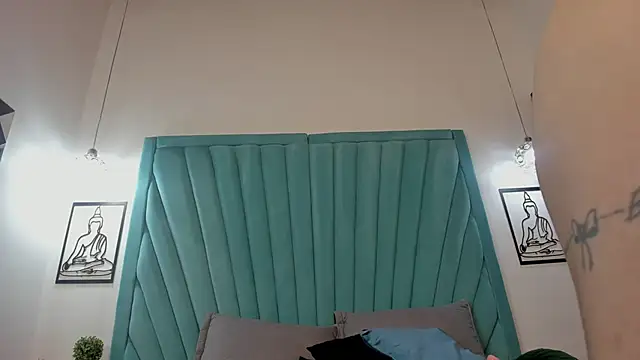 Mia_Reyesjs's cam snapshot