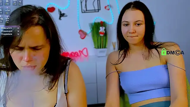 mira_vibe's cam snapshot