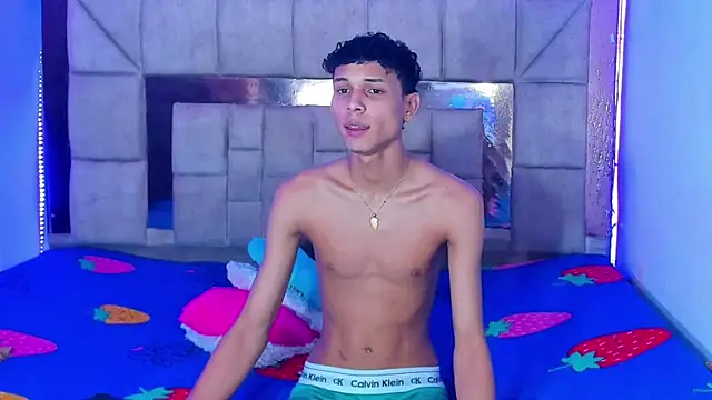 boyswantingplay live sex cam